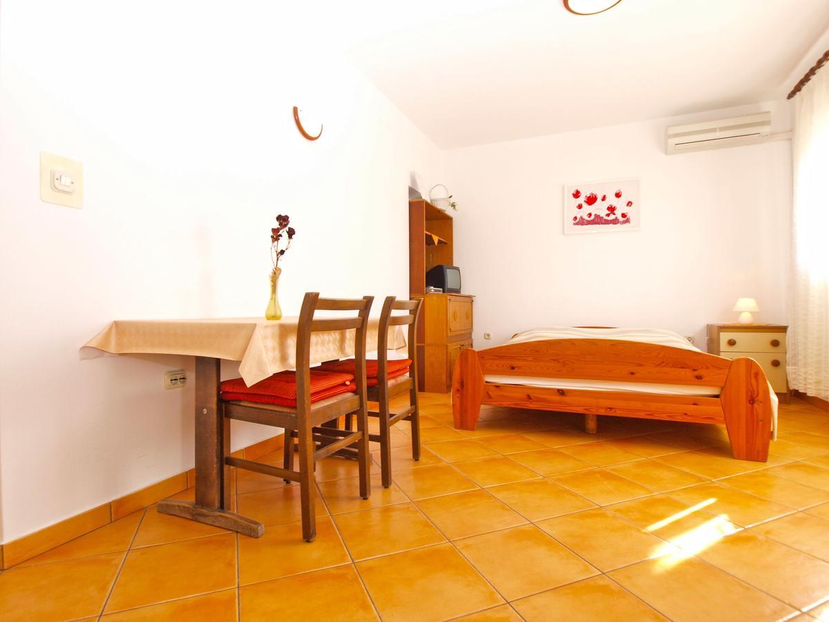 Apartments Mirela 1554 Pula Dış mekan fotoğraf